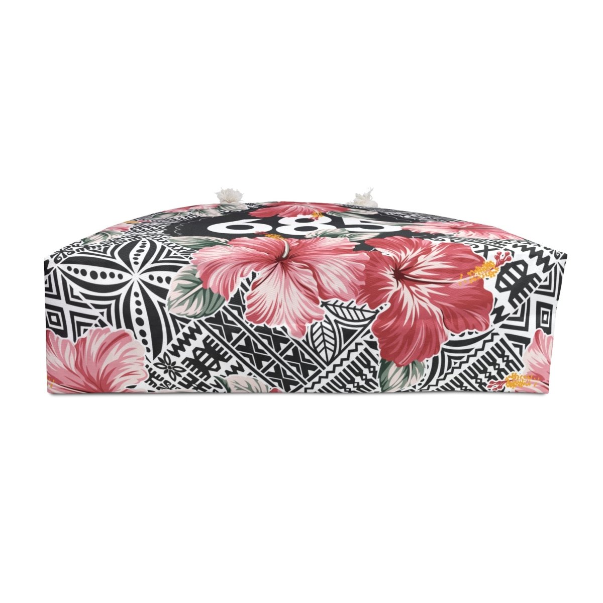 MWW on Demand Weekender Bag 685 Aute in neutral fabric with handles and zipper closure, ideal for travel and weekend trips.