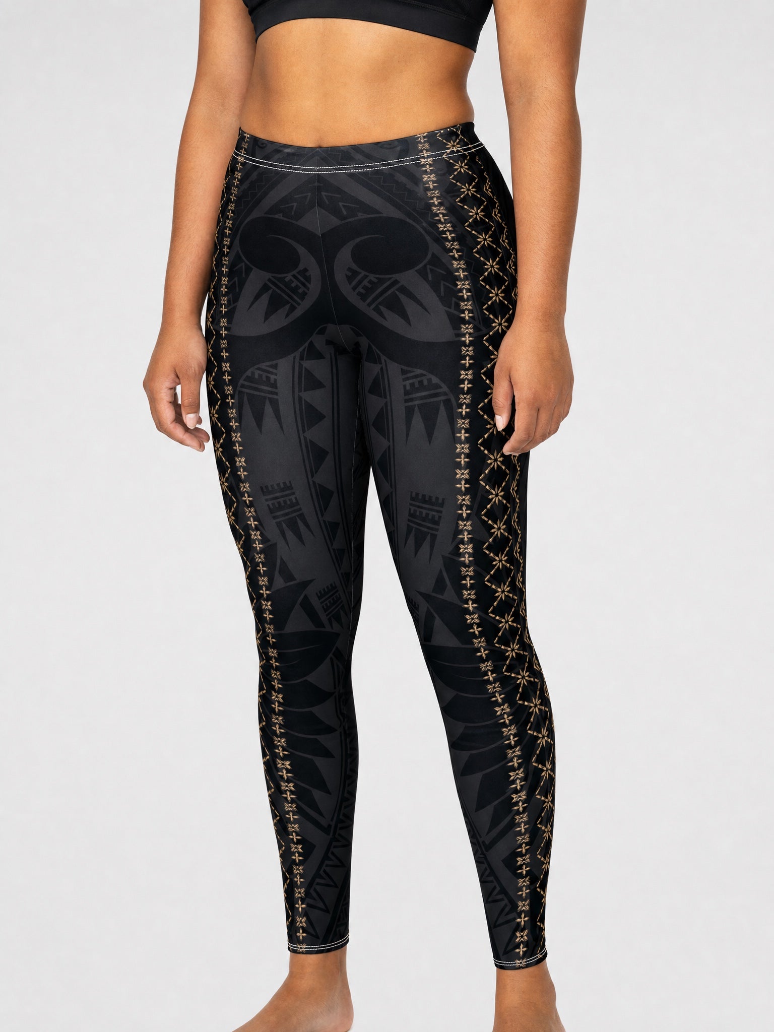 Casual Leggings - Malu on a light grey studio background