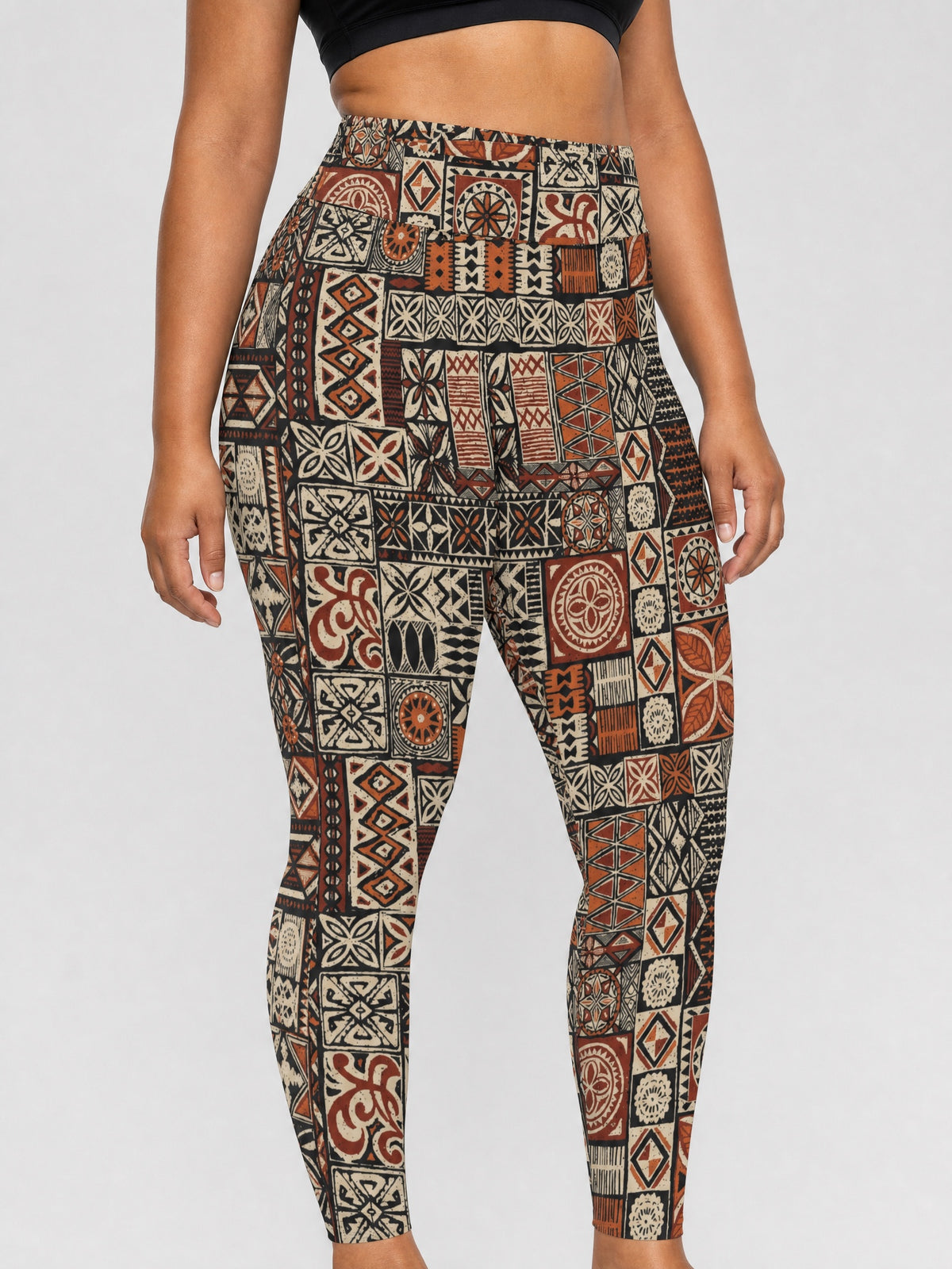 IslandCurvy - 2XL to 6XL Leggings - Elei on a light grey studio background